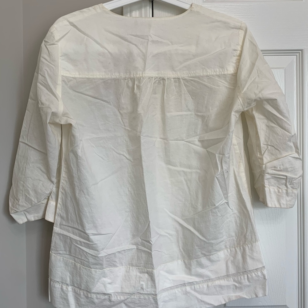 Levi’s Top - Picture 2 of 2